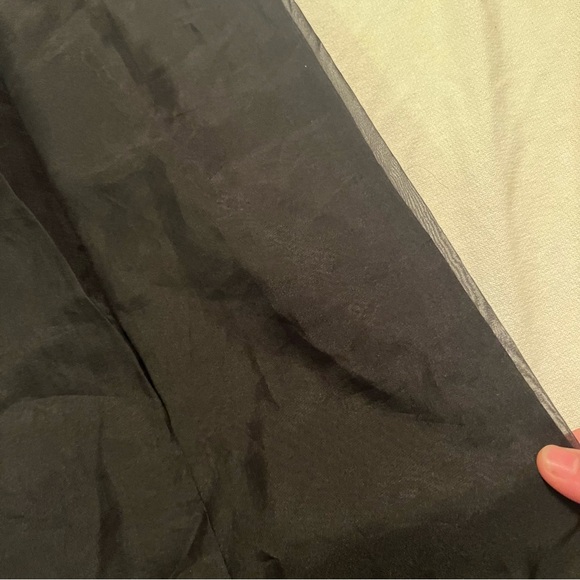 NWT Ann Taylor 100% silk fully lined v neck beaded dress. Size 14. - Picture 6 of 15